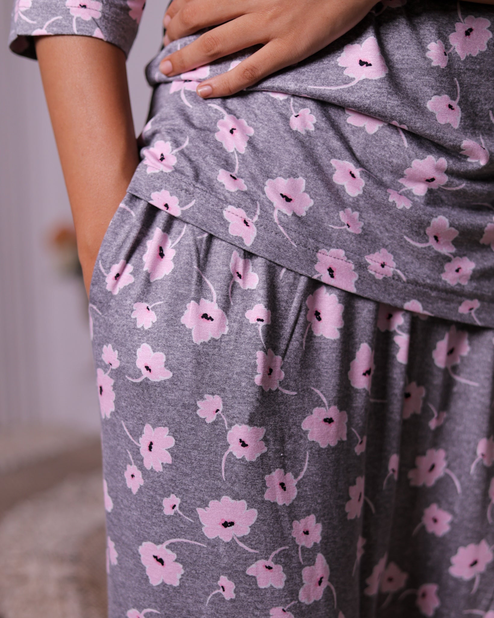 Grey & Pink Daisy Print Pyjama Set (CS1v01)